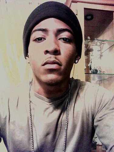 MikeLowry4's profile picture. M.O.B. Dont trust em.