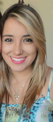 Sou apenas mais uma garota em busca de seus sonhos e objetivos..!