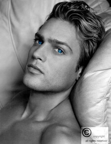 One of the Brithers of the Brotherhood mated to @His_Mary (RP account 21+)