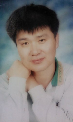 이름이 평범하여 삶도 평범하리란 생각을 했습니다만, 노짱의 서거후 길거리에서 이다지도 모질게 발가락에 동상이 결리도록 투쟁할 지는 결코 몰랐습니다
