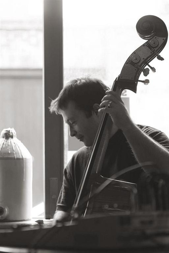 daz_reynolds's profile picture. Double bassist: groovy folker!
