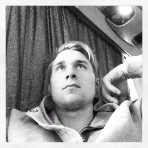 Nizze33's profile picture. 