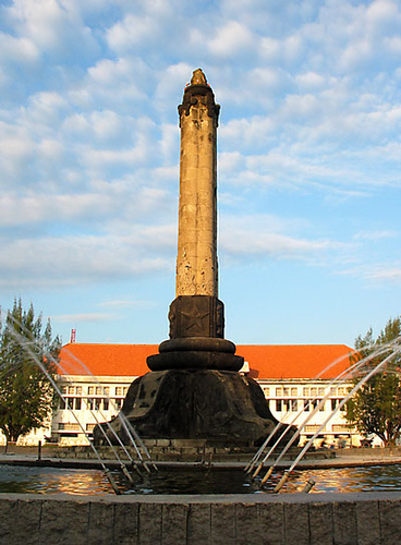 Wong #SEMARANG #SMG, follow @TweeT_SEMARANG yo...