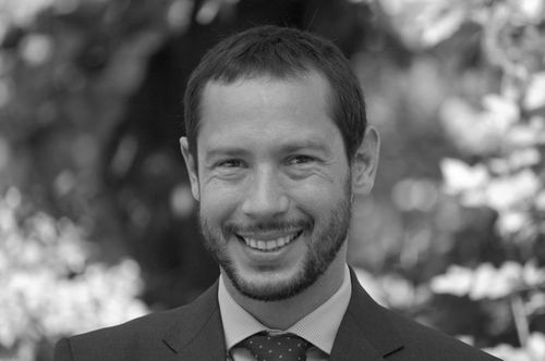 Socio de Linking Legal