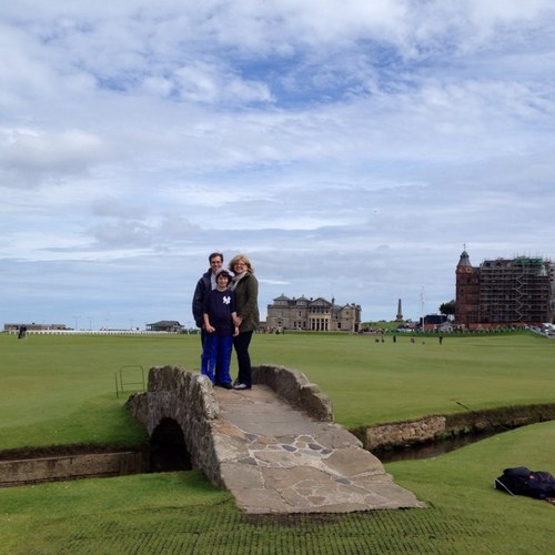 revmomvn's profile picture. PC(USA) Pastor | INFP| ❤️to Tell The Old Old Story| D.Min student in Theology and the Arts UTSemTwinCities