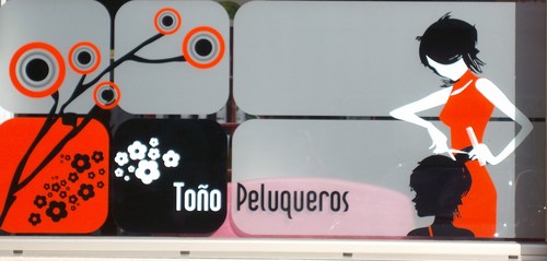 Toño Peluqueros. Profesionais da perruquería e a estética. Avda. de Lugo, Pedrouzo, Arca, O Pino. Tfno 981 51 12 25.  Cita por whatsapp:  663 071 787
