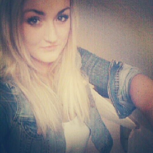 lauradevriesxx's profile picture. 