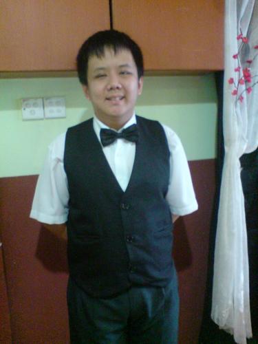hi my name is choo chong seng.i am 18 years old.