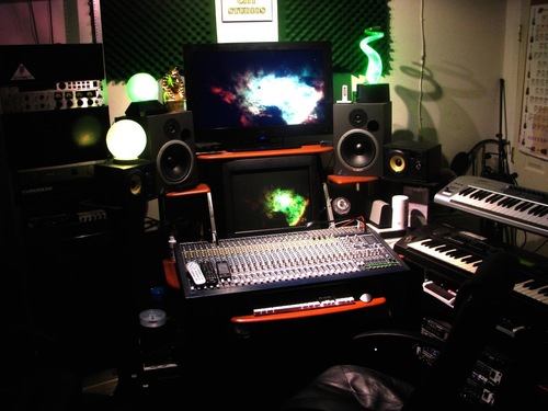 emeraldcitystds's profile picture. Song Producer, Writer @ Emerald City Studios for Film & TV https://t.co/ZTxyWzI5Ye