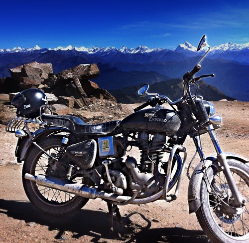 Tramps like us, baby we were born to run...
A Last Chance PowerDrive  is the series of motor bike adventure/travel books set in India by @BenedictBeau