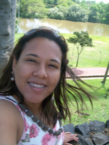 eli_zandra's profile picture. Não chame de destino as consequências de suas próprias escolhas.