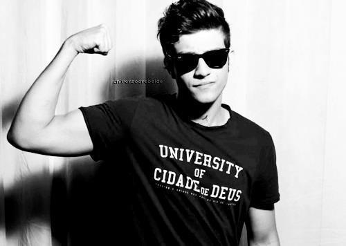 FC' criado para todos os fãs do nosso Chay Suede cujo seu twitter oficial é o @ChaySuede. Sigam ae!
CURTIU ? VAI VER SE EU TO ON-LINE !