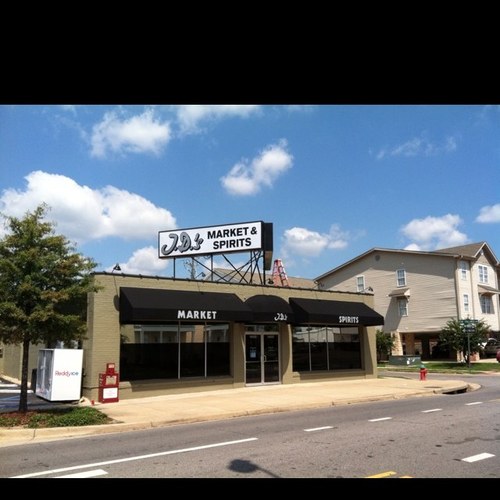 jasoncollons630's profile picture. 