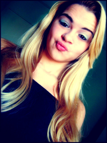 * É a namorada do @Cavalo10_ *-* http://t.co/ONX9eZ4eyj