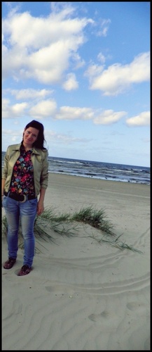 mazinais_'s profile picture. time is always now