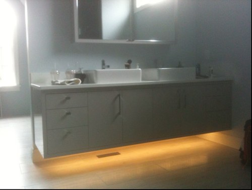 dcelectric99's profile picture. 