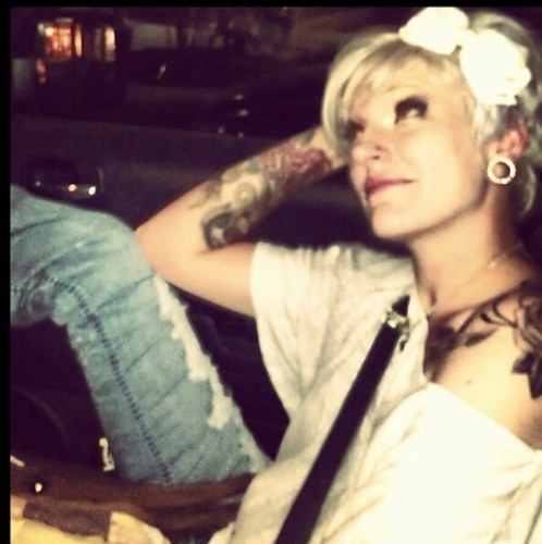 ghaele85's profile picture. happy, fun, easy going hair dresser who loves having fun, hanging with friends, and possibly maybe a drink or two naha or ten! lmao