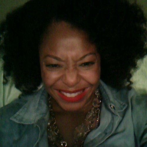 elle_bee_313's profile picture. 