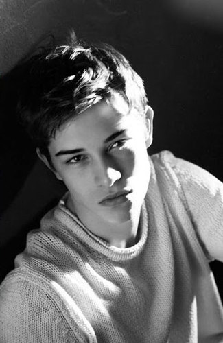 _partyboy's profile picture. Just another rich boy who loves to party. Break @PerceptiveCharm's heart and I'll break your face @SilentButKind's the Aly to my Noah & the Minnie to my Mickey.