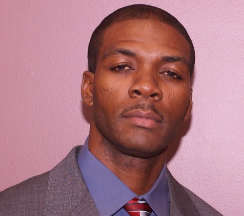 Author,  Inspirational Speaker                                  For all bookings and for scheduling.                        email: info@duncan91.com