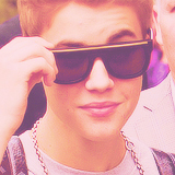 Don't forget que tem 1 pessoa que te ama muito mesmo não te vendo ou conversando com voc ele saberá que nunca irá te abandonar. JUSTIN DREW BIEBER ♥