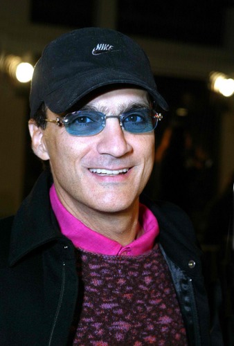 JIMMY IOVIONE .is an american music producer entreprenur and chairman of INTERSCOPE-GEFFEN-A&M
BOOKING INFO JIMMYINTERSCOPE742@GMAIL.Com