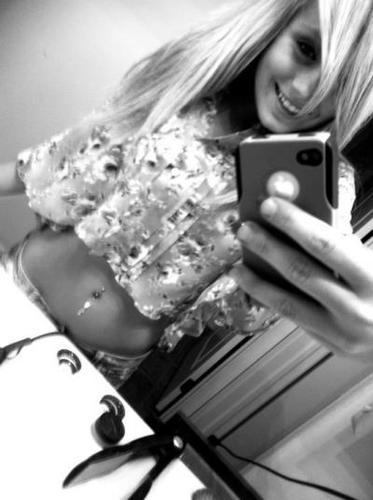 Im Cierra, Thats all you have to know.