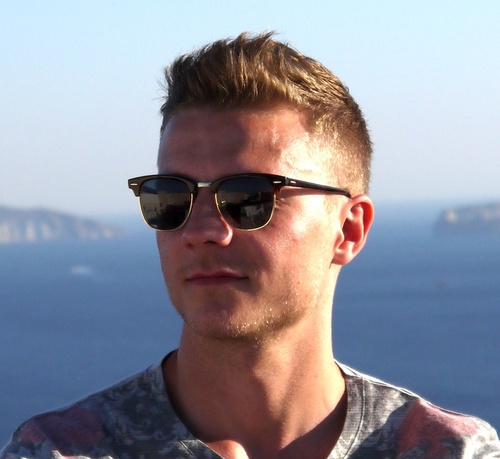 Cofounder at Propstep
Balancing tech entrepreneurship and meaningful impact. Former pro freeskier