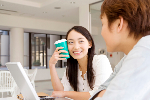 婚活応援情報を定期的につぶやきます。