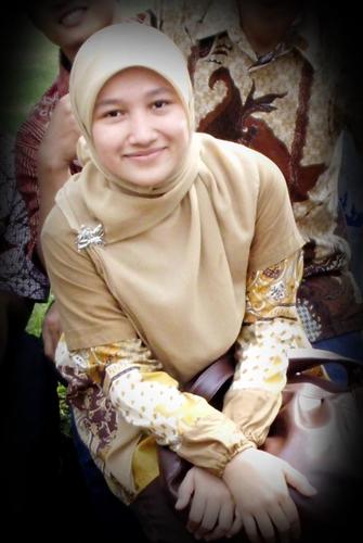 just a simple girl who's trying to be a high quality person | energy conversion engineering POLBAN 2009 | SMAN 6 Bandung 2006