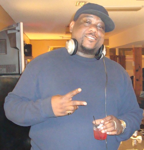 DJHOLLYWOODCOLE's profile picture. IM A DJ THATZ NOT WITH DRAMA I KEEP IT 100 ALWAYZ IF U DONT LIKE THE TRUTH DONT ASK ME A QUESTION!!!!!