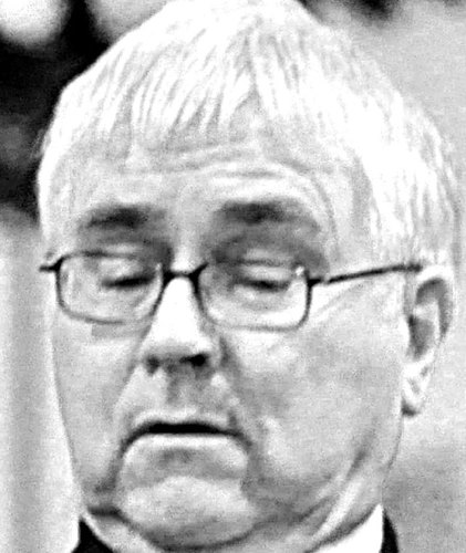 I'm not Sir Bob Russell. Because if I were, the enemy of free speech Sir Bob Russell would shut me down.