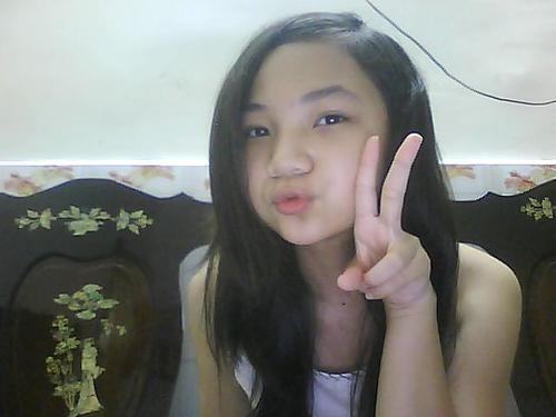 Hi,guys . I'm Thanh Vy , my nickname's Helly, from Vietnam !!! Wellcome to my twitter . Love u all !!!