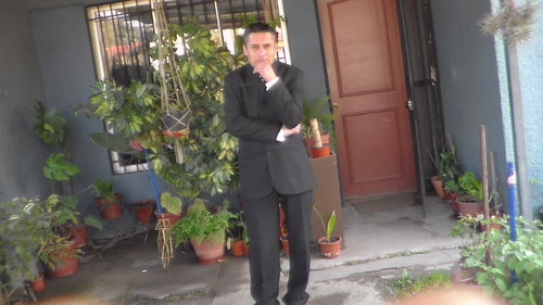 Técnico en Logística, 3 años de Auditoria, estudiante de Alemán e Inglés. Y MBA en Administración de Empresas. Mis gustos: música clásica, arte, escultura etc..