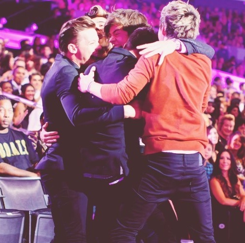 I`m Simona, I`m from Romania and I love @onedirection