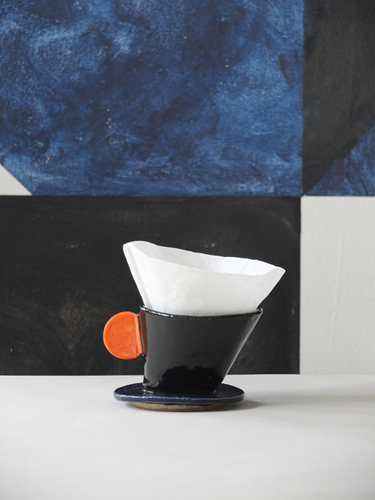 Established in early 2011, The Grantchester Pottery is a decorative arts company set up by artists Phil Root & Giles Round.