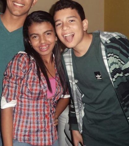 E se um dia eu sofrer, irei sofrer lindamente: com maquiagem, cabelo perfeito, salto alto e um magnifico sorriso no rosto.

[I.L]