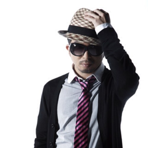 Kg歌詞bot 君と交わす言葉 君と過ごす時間 全て いとしすぎて 宝物だよ 一緒にはなれないと 分かってたはずなのに 君を求めてるよ だから Never Ever Let You Go いとしすぎてduet With Tiara