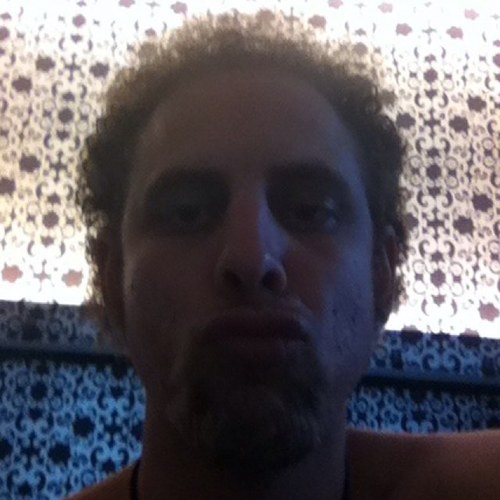 amigoromy's profile picture. 