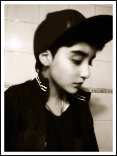 ems tengo 13 años , soy pesado:c , ando en skate (: , bueno eso :c y si quieres saber demi agregass ah fb :w oh solo hablamos :))