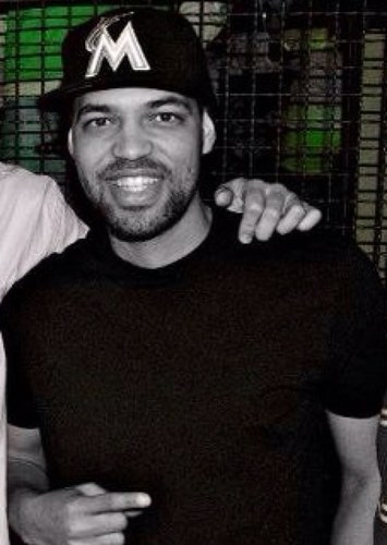 CLos_Malave's profile picture. 