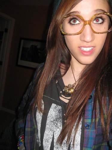 Kaddyanna's profile picture. I like cats, hula hoops,and Taco Bell.