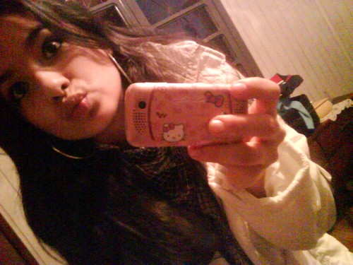 ketlen... 
conhecendo só pra saber...
Oook ♥
