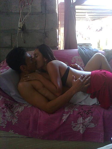 darwin_em's profile picture. Soy Hombre, amante de las mujeres solteras o casadas q se sientan avandonadas de sexo salvaje sin tapujo solo llamame q ahy estare 0992066641