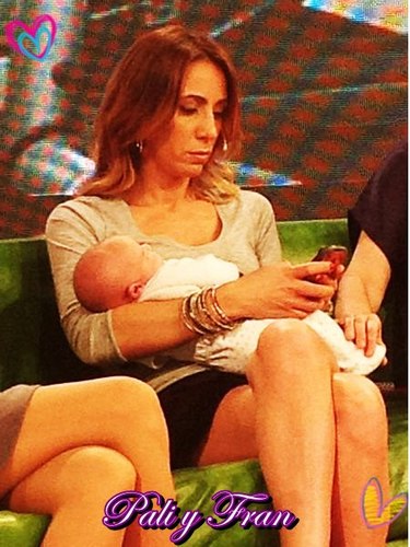 @palivarela ♥ es la luz de mis dias y la guia de mi vida. Nos nombro en la radio el 16/7 .Ella noos ama