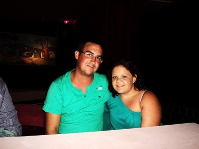 feliz con mi kari al lado tkkmmm