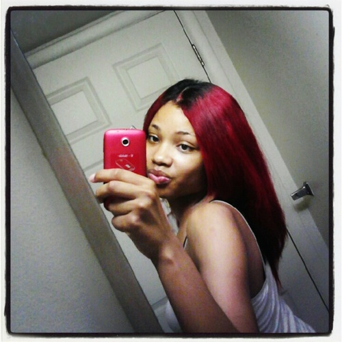 Mi name is Deandra  I luv workin going 2 skool and spendin time wit mi fam!!!! #followback #teamfreestocky #teamyellowbone #teamidgaf