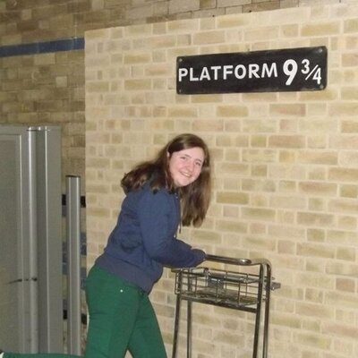 Profile Picture of Jessie Keller (@Jessie_luvsHP) on Twitter