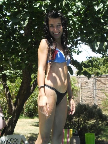 Bailarina y Modelo.. en mi tiempo libre me dedico hacer deporte y disfrutar cada segundo de mi vida como si fuera el ultimo!!
