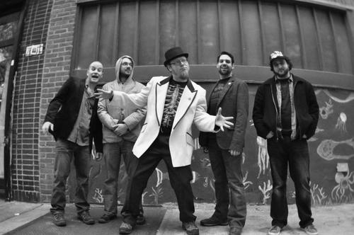 Beltband's profile picture. BELT, a band of lovable misfits with an eclectic style that's been called Smart Alec Grunge Pop. New album now available at: http://t.co/ir8BuOeNkQ